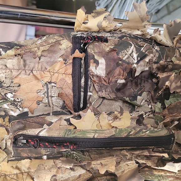 Realtree XL-XXL leaf vest - Picture 12 of 17